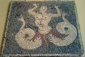 Mozaic înfățișând sirenă cu două cozi în Sparta antică